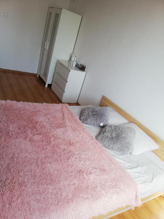 Pokoje Przy Rondzie Apartamento Częstochowa Exterior foto