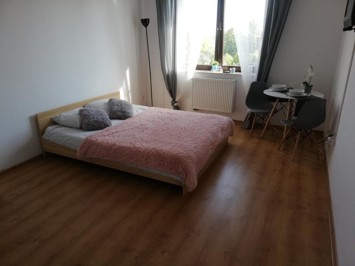 Pokoje Przy Rondzie Apartamento Częstochowa Exterior foto